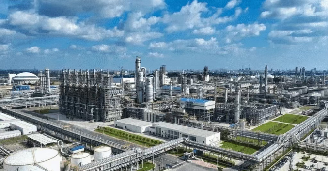 广西石化项目投料开车成功 BST贝斯特十一台设备覆盖生产全流程